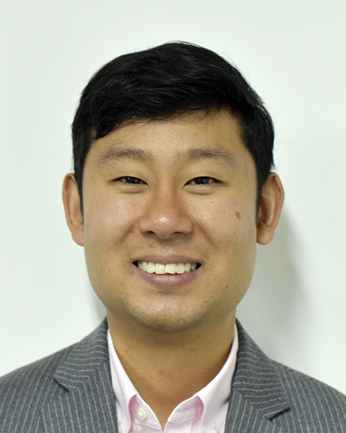 김아르뚜로